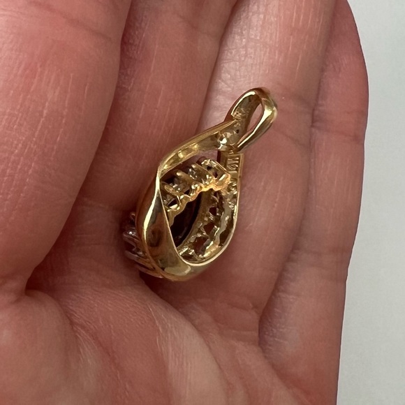 14K Gold & Amethyst Pendant - Picture 7 of 15